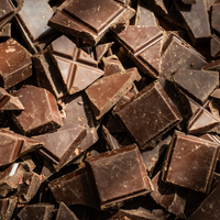 Raw Cacao Bar 80% — Close-Up of Broken Chocolate Pieces